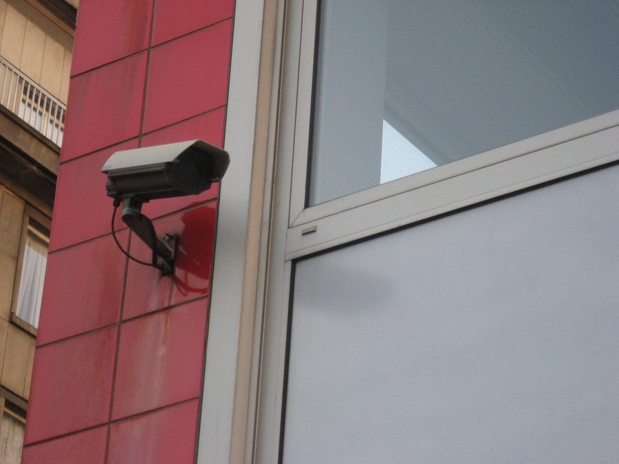 Imagen de Guía de compra: cómo elegir una cámara de seguridad para casa en 2026